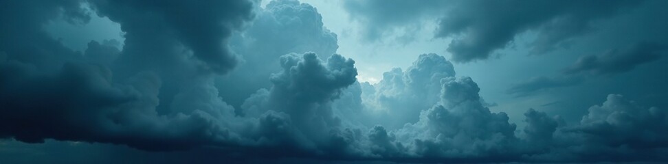 Fototapeta premium Clouds gather with ominous dark stormy clouds, Weather Warning, Thundercloud