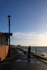 Obraz premium Fisherman by the Seafront at Southend on Sea