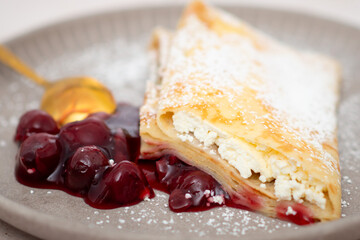 Pancakes with sweet cottage cheese and jam