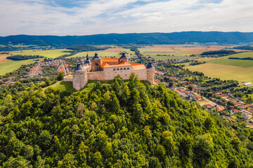 Obraz premium Krasna Horka castle in Slovakia near city Roznava