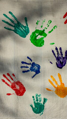 Handabdrücken von Kinderhänden