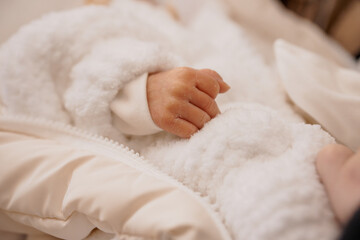 baby feet in bed