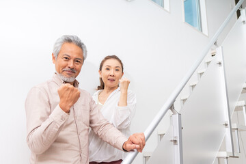 Fototapeta premium 笑顔のシニアカップル