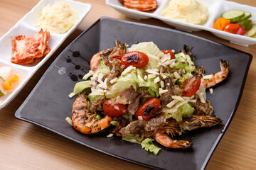Grilled Shrimp and Beef Salad
