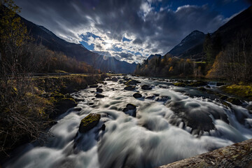 Naklejka premium Stromschnellen 