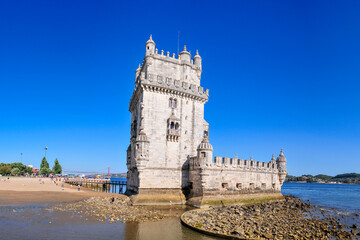 Obraz premium ポルトガルのリスボン郊外にあるベレンの塔Belém Tower on the outskirts of Lisbon, Portugal