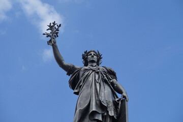 Fototapeta premium Statue de la République. Place de la République. Paris. France.