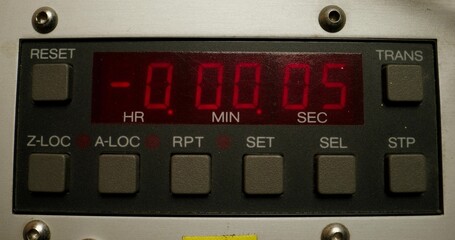 Timer in a professional tape recorder while recording studio sounds. Close-up of the screen with the countdown