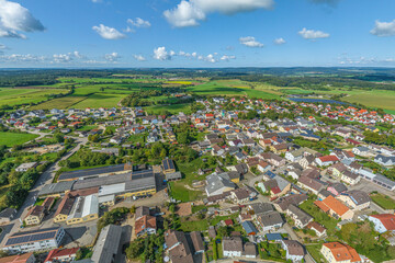 Langenaltheim, die südlichste Gemeinde Mittelfrankens aus der Vogelperspektive