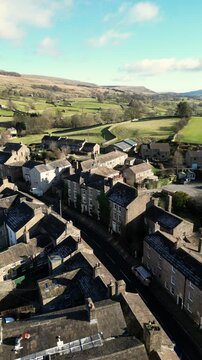 Askrigg yorkshire ,Askrigg is a small village and civil parish in Wensleydale in the Yorkshire Dales National Park. It was formerly a part of the Richmondshire district of North Yorkshire, England. 