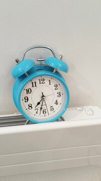 R&eacute;veil m&eacute;canique sur un radiateur de chauffage
