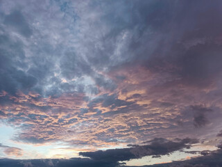 Atardecer drámatico