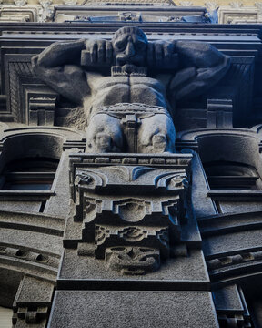 Estruturas e monumentos