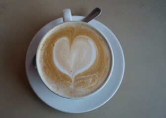 Cappuccino mit Herz