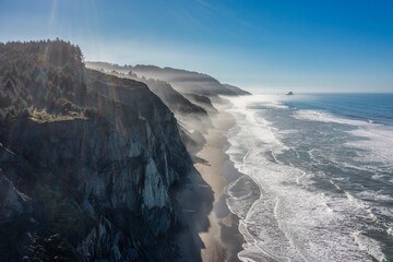 Obraz premium Drone view of cliffs and ocean at the Lost Coast in Northern California, USA. 