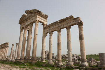 Fototapeta premium Syria ruins of ancient Apomea on a cloudy spring day