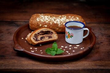 Pan tradicional y café 