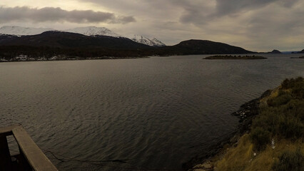 Imagen capturada en la Patagonia Argentina cerca de Ushuaia, al otro lado del Canal Beagle. Los paisajes son absolutamente increíbles.