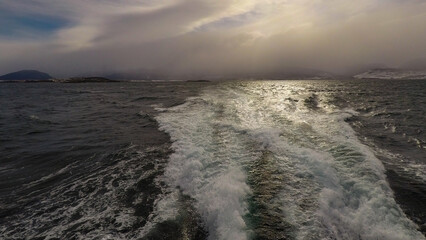 Imagen capturada en la Patagonia Argentina cerca de Ushuaia, al otro lado del Canal Beagle. Los paisajes son absolutamente increíbles.