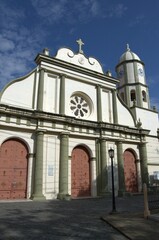 Iglesias y vitrales en el Estado Portuguesa.
La mayoria de la poblacion del Estado Portuguesa profesa la religion catolica,y es alli donde hizo su aparicion la Virgen de Coromoto.