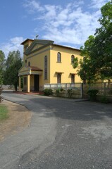 Iglesias y vitrales en el Estado Portuguesa.
La mayoria de la poblacion del Estado Portuguesa profesa la religion catolica,y es alli donde hizo su aparicion la Virgen de Coromoto.