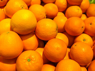 Group of orange selling in market