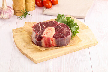 Raw beef ossobuco for roast