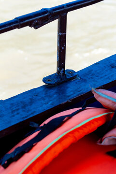 boat rail safety loose vietnam