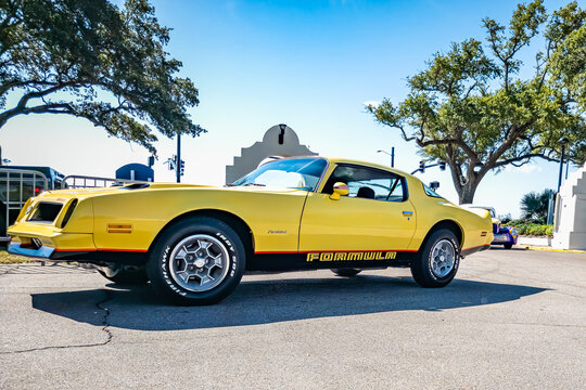1976 Pontiac Firebird Formula 400 Coupe