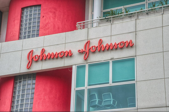 johnson and johnson pharmaceutical company building in dublin ireland