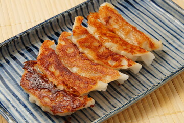 焼き餃子