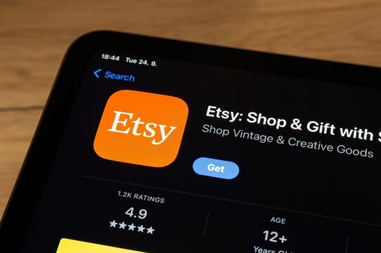 App store with Etsy marketplace mobile application to sell stuff online