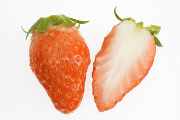 新鮮な朝取りイチゴ　章姫　大阪府産