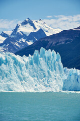 glaciar and mountain