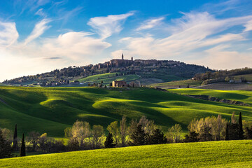 panorama su Pienza, in val d'Orcia - Toscana