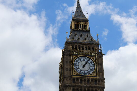 big ben clock tower