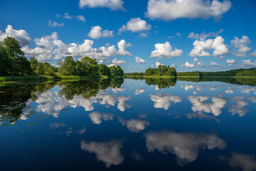 Zvon' lake at simmer time