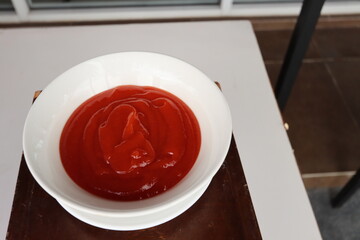 RED HOT  CHILI PEPPER SAUCE CONDIMENT