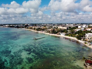 Fototapeta premium Aerial view of Cancun's coastal cityscape.