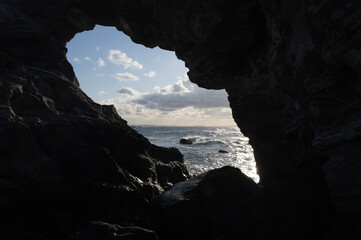 城ヶ島の景勝地　馬の背同門