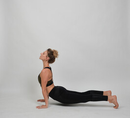 frau, fitnes, yoga, aufgaben, sport, körper, sportlich, fit, schlank, pilatis, meditieren,...