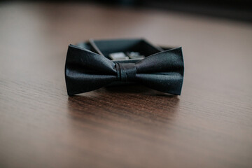 Elegant Accessories – Bow Tie