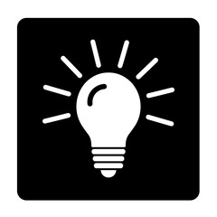ikona białej żar&oacute;wki na czarnym tle