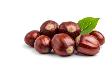 Obraz premium Heap of chestnuts isolated on white backdrop