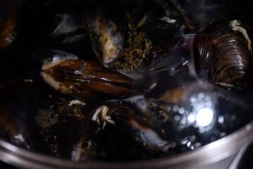 mejillones en olla