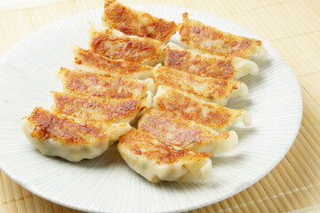 焼き餃子