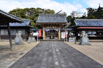 平戸城城内にある亀岡神社の風景