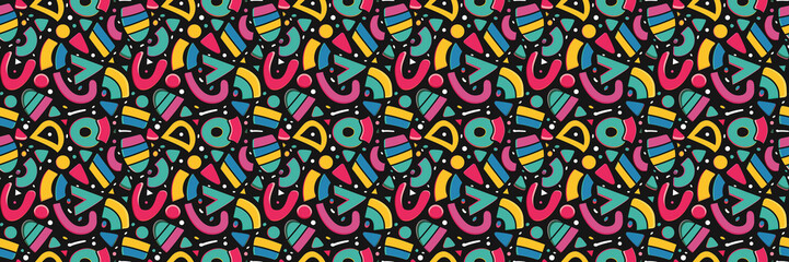 Obraz premium Seamless pattern with geometric shapes in the style. Multicolored vintage background with triangles, circles and squares for textile, fabric and Sudanese fabric art.