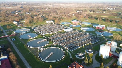 Water treatment and purification plant with circular tanks
