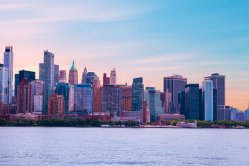 Fototapeta premium city scape skyline panorama before sunset, New York